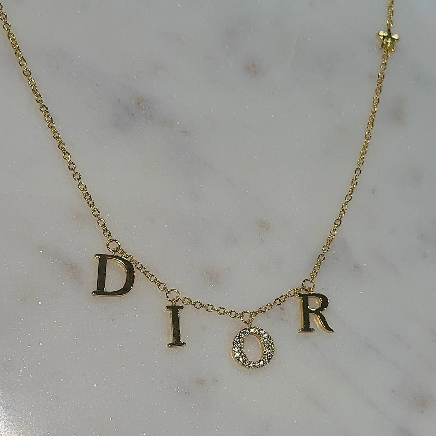 DR Necklace Gold