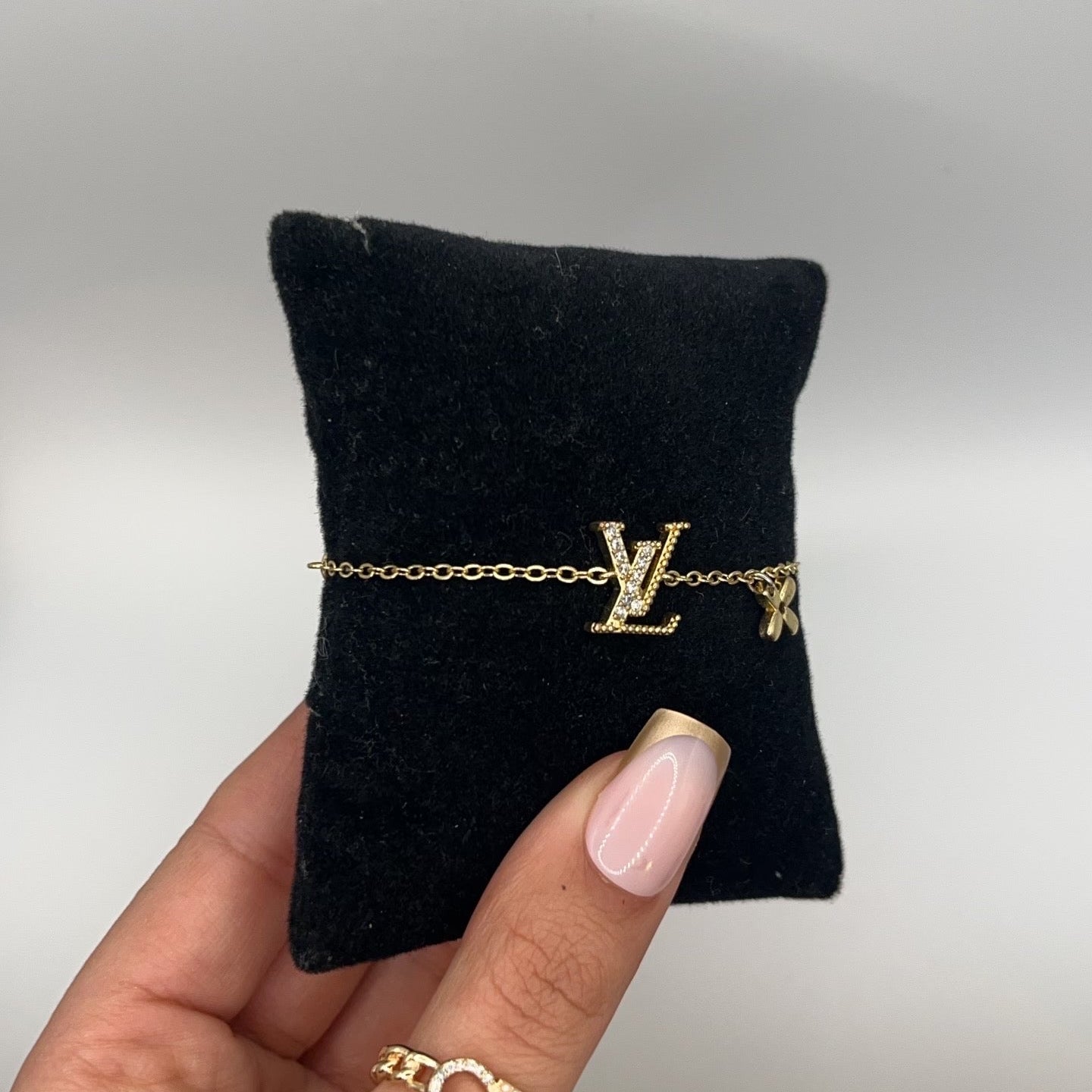 EXCLUSIVE | LV Bracelet
