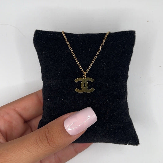EXCLUSIVE | CC Necklace
